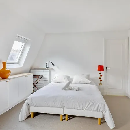 Stylish And Bright Flat In The 17th Arr Of - Welkeys * Parigi