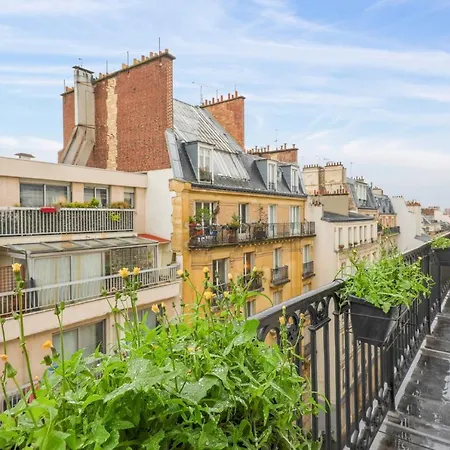 Stylish And Bright Flat In The 17th Arr Of - Welkeys Parigi